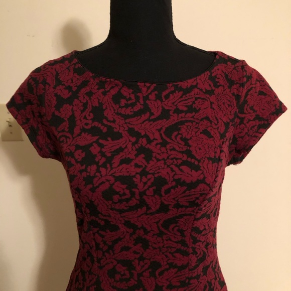 Dress; EUC; Lily Rose; Deep Red Embossed on Black; Full Skirt; XS - Picture 2 of 7